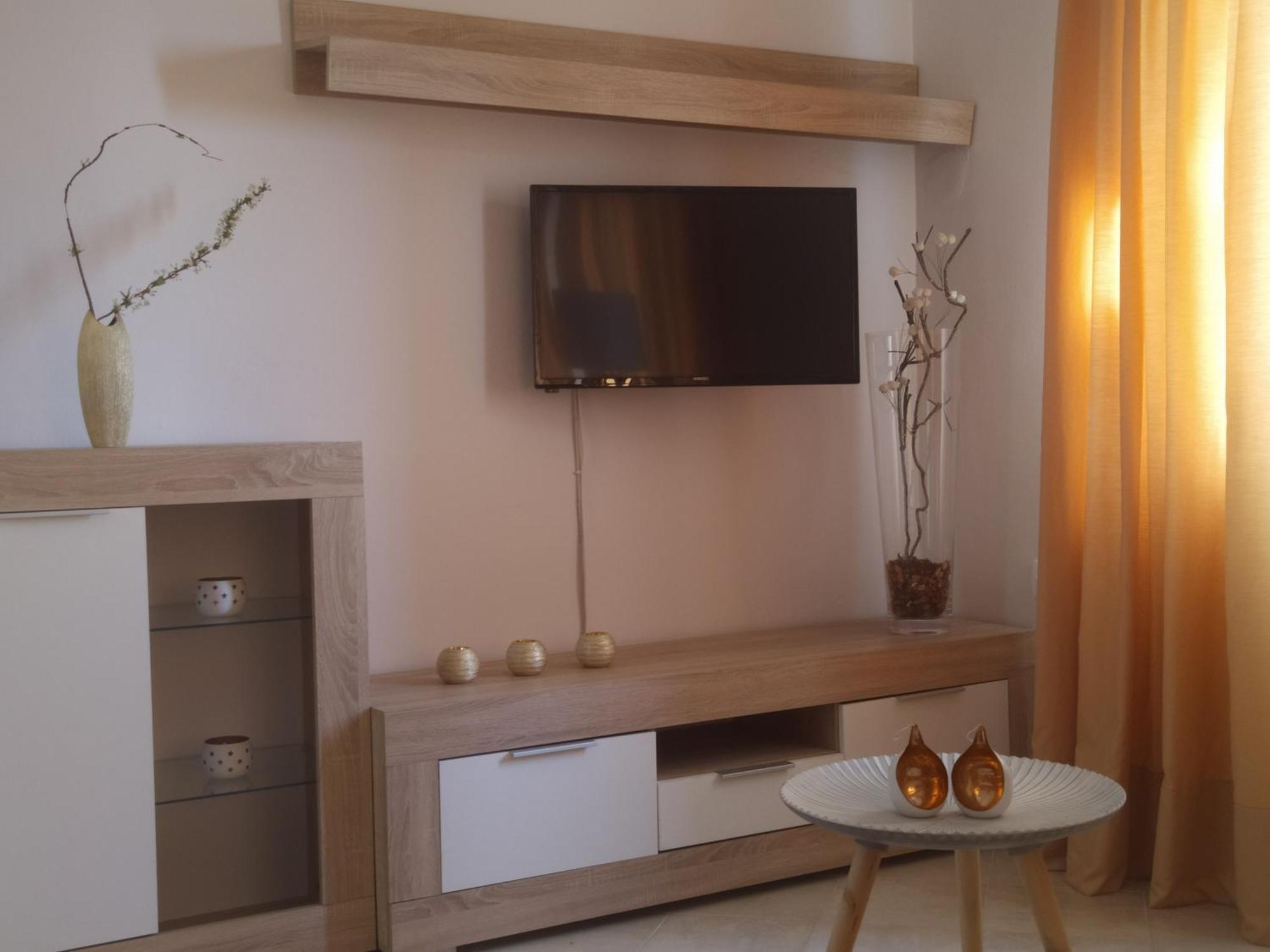 Roza'S Home And Studios Benitses  Habitación foto